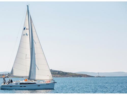 Segelyacht Bavaria 46 Cruiser Yachtcharter in Drage