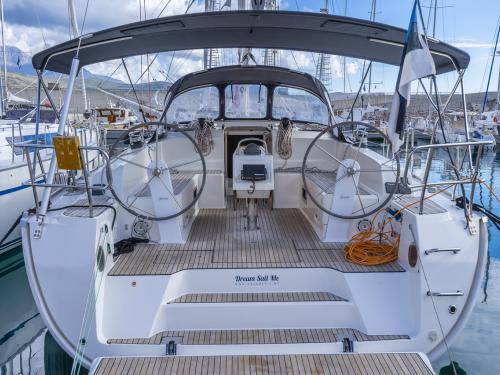 Segelyacht Bavaria 46 Cruiser chartern in Marina