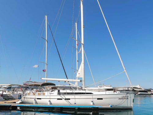 Sailing yacht Bavaria 46 Cruiser for rent in Zadar