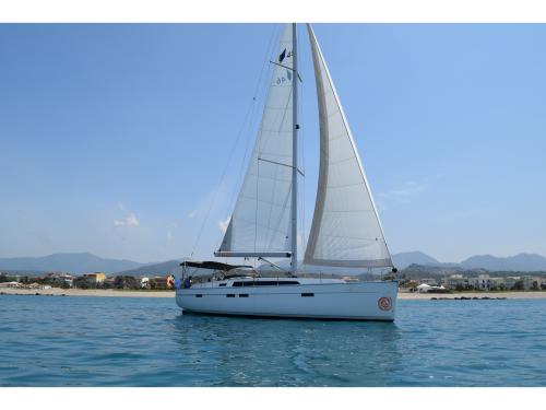 Yacht Bavaria 46 Cruiser available for charter in Marina di Ravenna