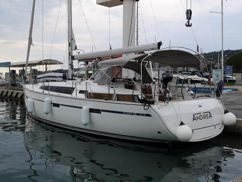 Segelyacht Bavaria 46 Cruiser chartern in Marina Pirovac