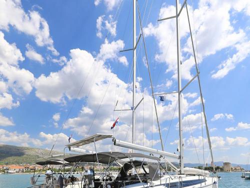 Sailboat Bavaria 46 Cruiser for charter in Marina Kornati
