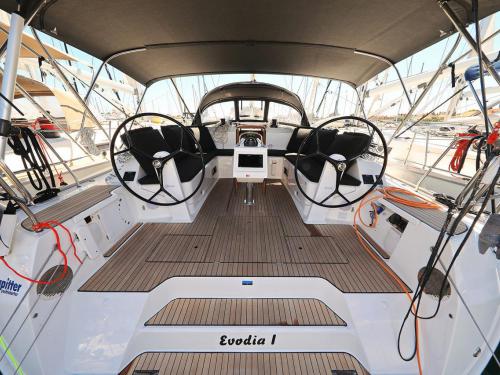 Yacht Bavaria 46 Cruiser for rent in Biograd na Moru