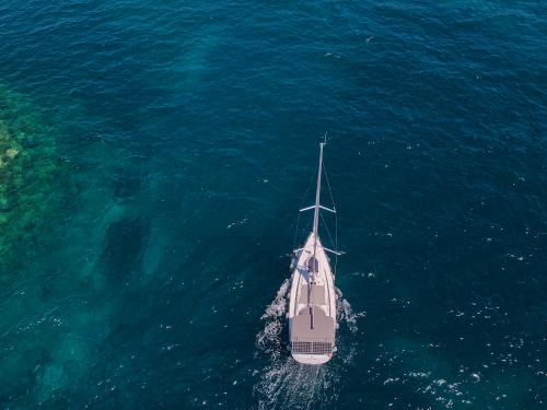 Sailboat Bavaria 46 Cruiser for hire in Turgutreis
