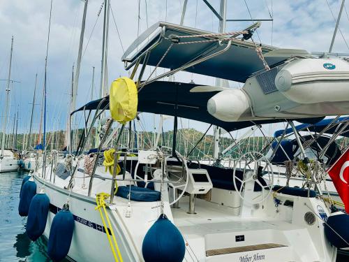 Yacht Bavaria 46 Cruiser available for charter in Ece Saray Marina