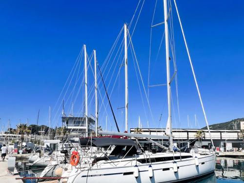 Segelboot Bavaria 46 Cruiser chartern in ACI Marina Split