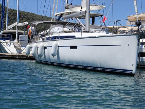 Segelyacht Bavaria 46 Cruiser chartern in Fethiye