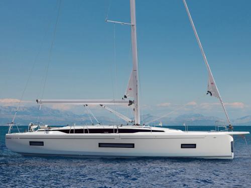 Yacht Bavaria 46 Cruiser available for charter in Marina Mandalina