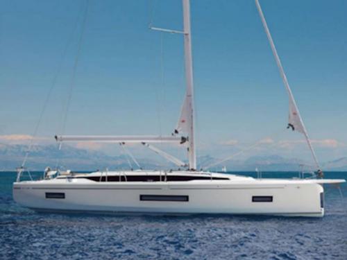 Sailboat Bavaria 46 Cruiser for rent in Sivota