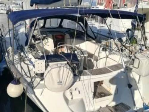 Sailing yacht Bavaria 46 Cruiser available for charter in Naples