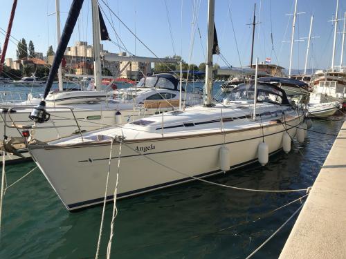 Sailing yacht Bavaria 49 for charter in Vigo