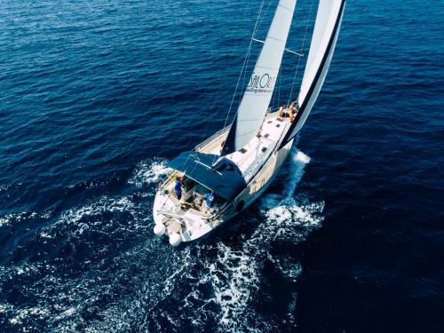 Yacht Bavaria 49 Yachtcharter in Marina Cala de Medici