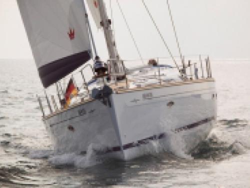 Yacht Bavaria 50 Cruiser available for charter in Alimos Marina Kalamaki