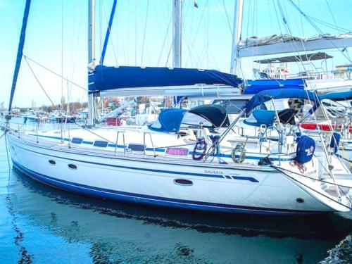Yacht Bavaria 50 Cruiser for rent in Nettuno