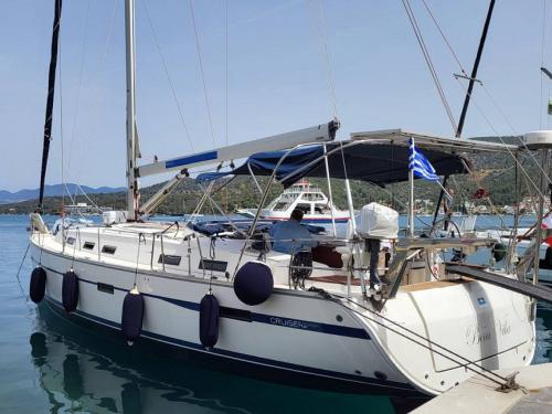 Sailing yacht Bavaria 50 Cruiser available for charter in Athens