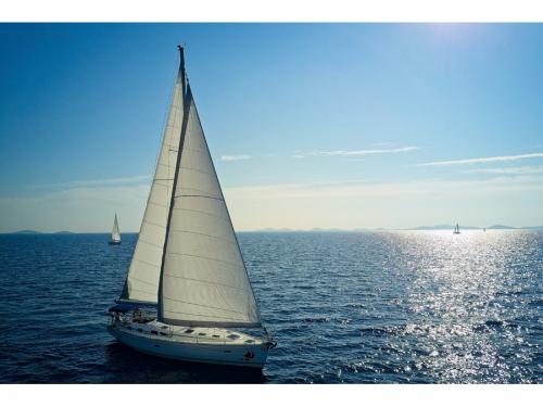 Yacht Bavaria 51 Cruiser for charter in Marina Hramina