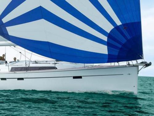 Segelyacht Bavaria 51 Cruiser chartern in Yachthafen von Lavrio