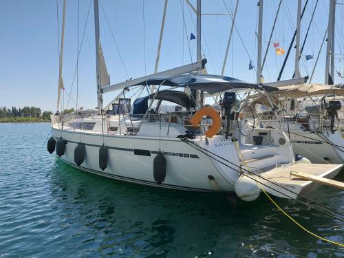 Sailing yacht Bavaria 51 Cruiser for hire in Gouvia Marina