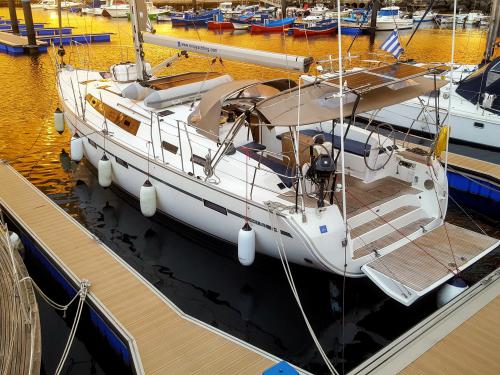 Sailing yacht Bavaria 51 Cruiser for rent in Athens