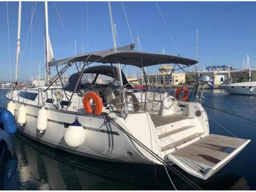 Yacht Bavaria 51 Cruiser available for charter in Athens