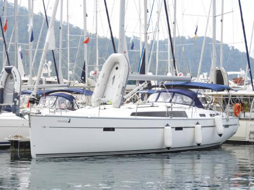 Segelyacht Bavaria 51 Cruiser chartern in Yachthafen von Lavrio
