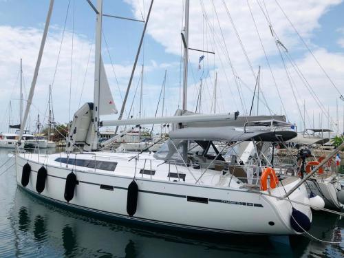 Segelyacht Bavaria 51 Cruiser Yachtcharter in Rhodos Marina