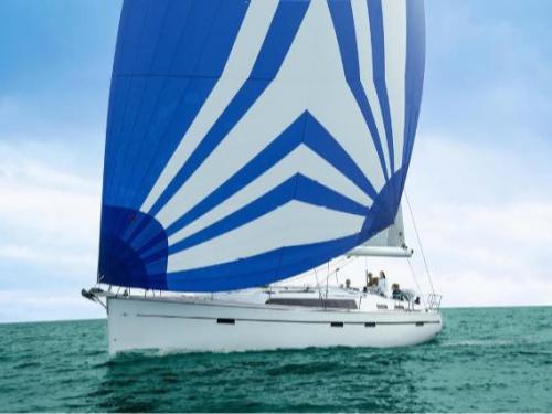 Sailing boat Bavaria 51 Cruiser for rent in Alimos Marina Kalamaki