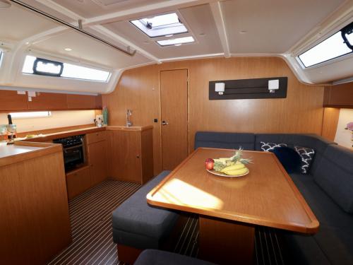 Yacht Bavaria 51 Cruiser for rent in Marina Kastela