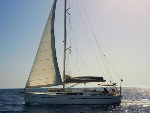 Yacht Bavaria 51 Cruiser Yachtcharter in Marina Alimos Kalamaki
