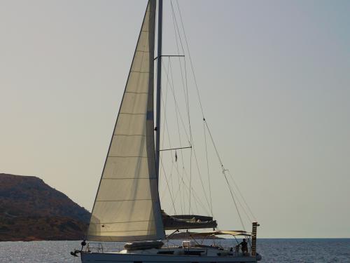 Yacht Bavaria 51 Cruiser chartern in Marina Alimos Kalamaki
