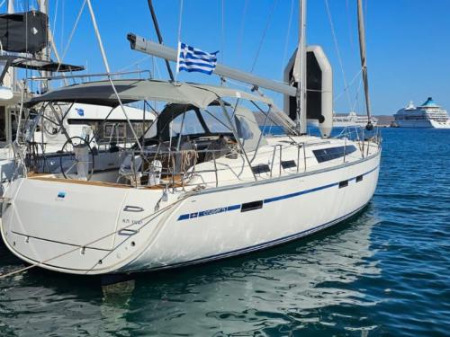 Yacht Bavaria 51 Cruiser available for charter in Nea Peramos Marina