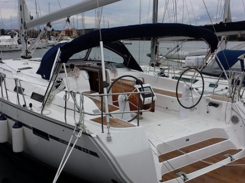 Yacht Bavaria 51 Cruiser available for charter in Trogir