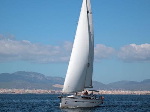 Segelyacht Bavaria 55 Cruiser chartern in S Arenal