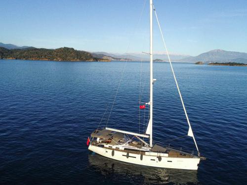 Yacht Bavaria 56 Cruiser for charter in Goecek