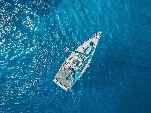 Sailing boat Bavaria 56 Cruiser for rent in Rhodes city