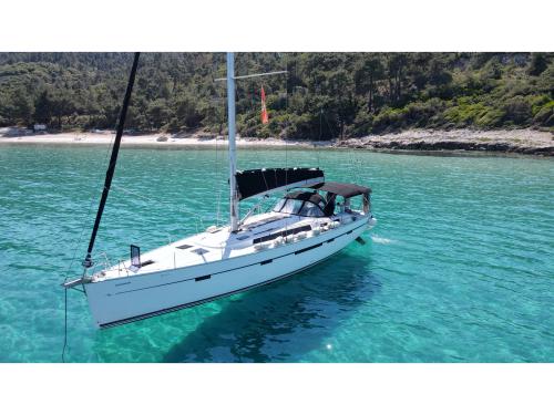 Yacht Bavaria 56 Cruiser for hire in Kavala