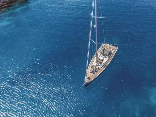 Sailing yacht Bavaria 57 Cruiser for rent in Lefkas