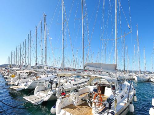 Segelyacht Bavaria Cruiser 40 S Yachtcharter in Biograd na Moru