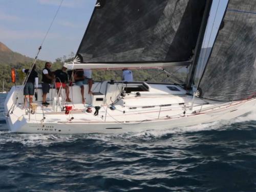 Sailing yacht Beneteau 40 for charter in Marmaris Yacht Marina