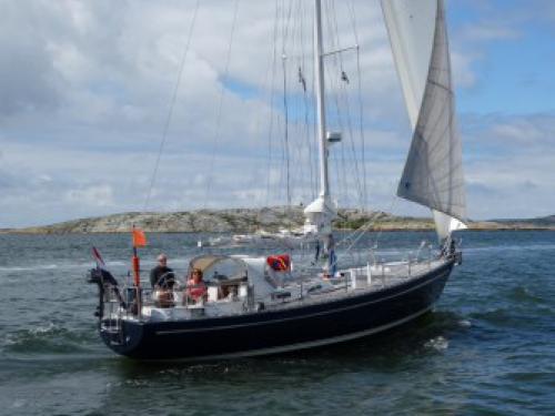 Sailboat Breehorn 37 for hire in Enkhuizen