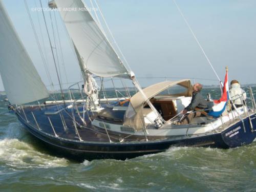 Sailboat Breehorn 37 for hire in Lemmer