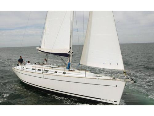 Sailing yacht Cyclades 43.4 for charter in Gouvia Marina