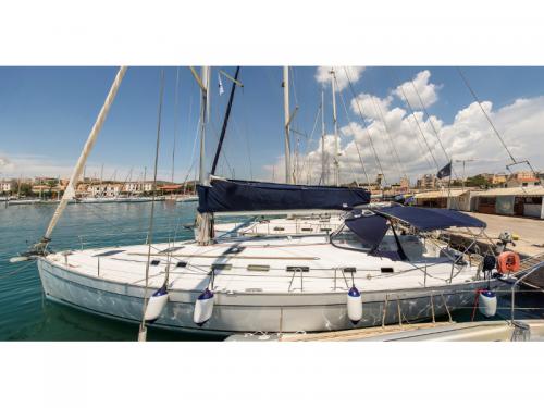 Sailing yacht Cyclades 50.5 available for charter in Lefkas Marina