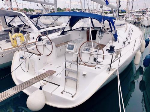 Yacht Cyclades 50.5 available for charter in Gouvia