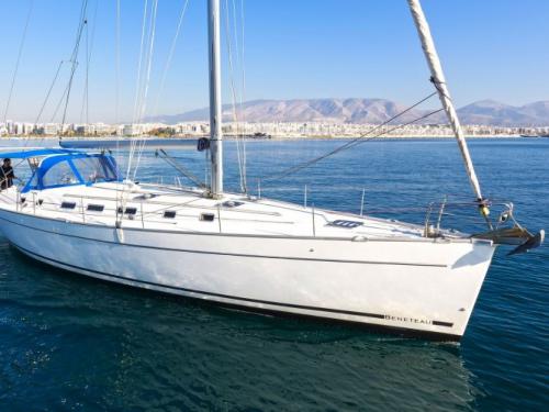 Yacht Cyclades 50.5 for rent in Alimos Marina Kalamaki