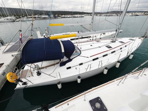 Sailing yacht Cyclades 50.5 for rent in Marina Dalmacija