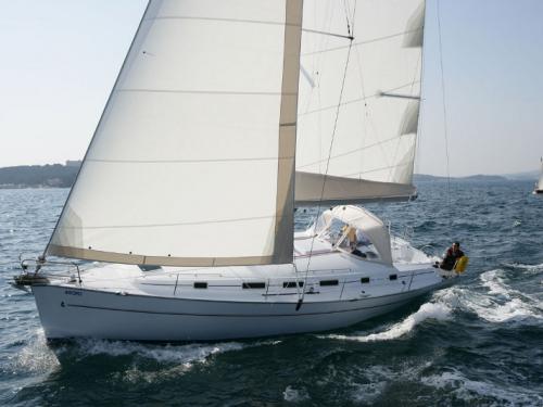 Sailing yacht Cyclades 50.5 for hire in Kallithea