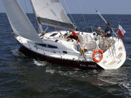 Sailboat Delphia 33.3 for rent in Palma