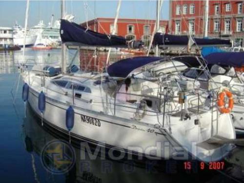 Yacht Delphia 40 - Sailboat Charter Naples