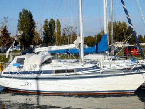 Sailing boat Duetta 86 LS for hire in Lemmer